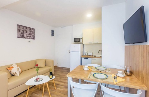 Punat Apartment | Nice apartment in Punat with house sea view