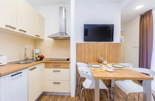 Punat Apartment | Nice apartment in Punat with house sea view
