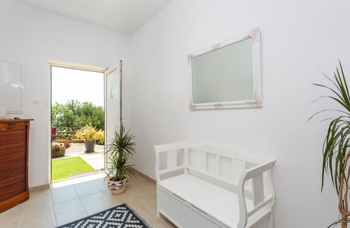 Stara Baska Apartment | Nice apartment in Stara Baska with house sea view