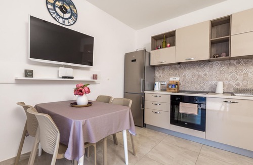 Sveti Juraj Apartment | Nice apartment in Sveti Juraj with WiFi