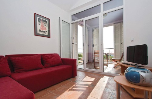 Peroj Apartment | Nice apartment in Vodnjan with WiFi