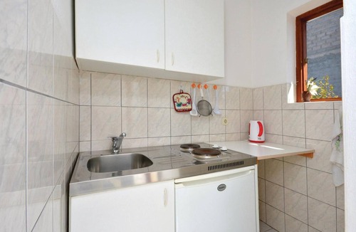 Vrboska Apartment | Nice apartment in Vrboska with WiFi