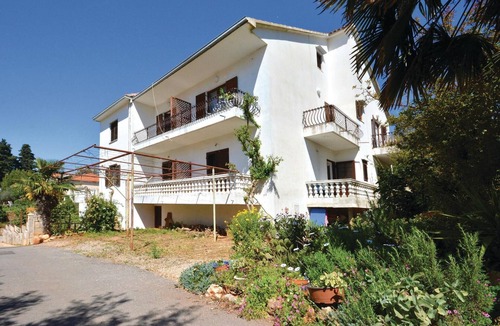 Vrboska Apartment | Nice apartment in Vrboska with WiFi