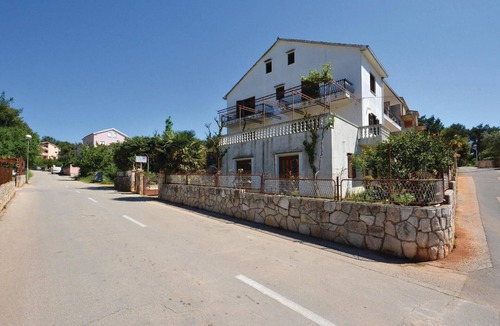 Vrboska Apartment | Nice apartment in Vrboska with WiFi
