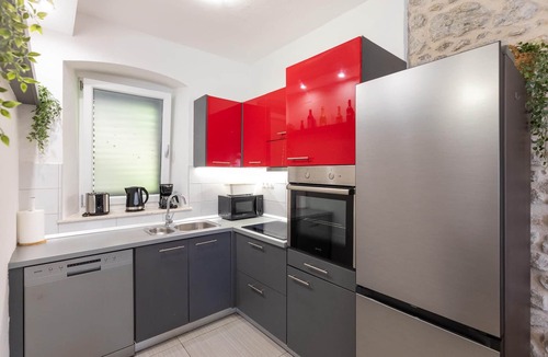 Blace House | Nice home in Blace with kitchen