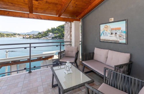Blace House | Nice home in Blace with kitchen
