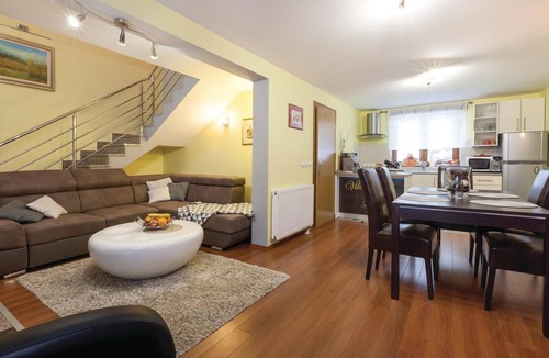 Brestovac House | Nice home in Brestovac with sauna