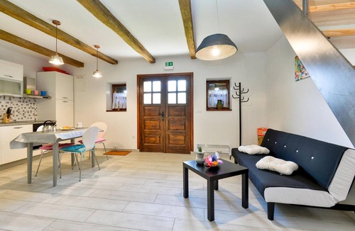 Breznicki Hum House | Nice home in Breznicki Hum with WiFi
