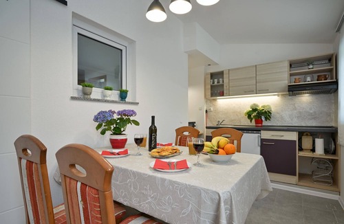 Breznicki Hum House | Nice home in Breznicki Hum