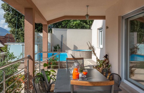 Dusina House | Nice home in Dusina with WiFi