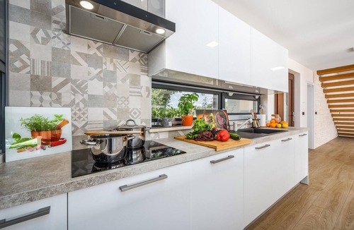 Jehnici House | Nice home in Jehnici with WiFi
