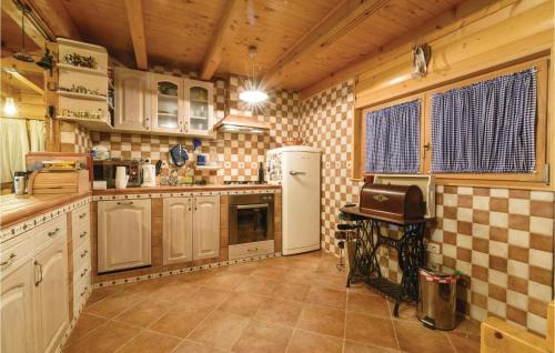 Krasic House | Nice Home In Krasic With Sauna