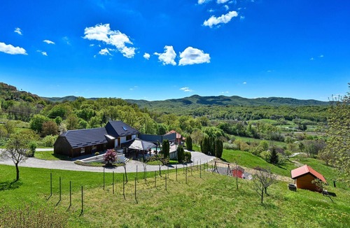 Ljubescica House | Nice home in Ljubescica with sauna