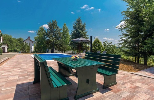 Levanjska Varos House | Nice home in Ovcara with 2 Bedrooms, WiFi and Heated swimming pool