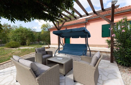 Prapatnica House | Nice home in Prapatnica- Seget