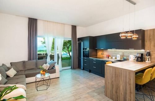 Jelsa House | Nice home in Poljica with sauna