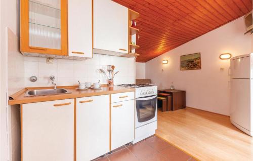 Stara Baska House | Nice Home In Punat With Wifi