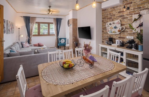 Rakotule House | Nice home in Rakotule with WiFi