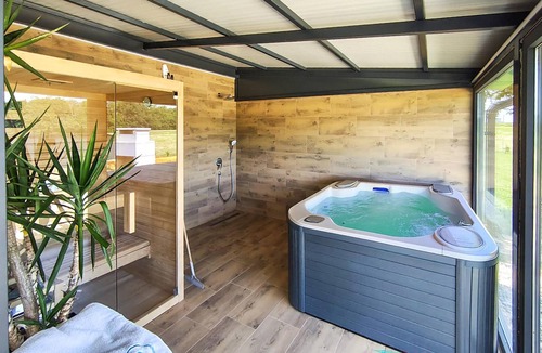 Sveti Ivan Zabno House | Nice home in Sveti Ivan Zabno with sauna