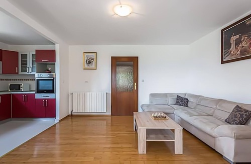 Sestanovac House | Nice home in Sestanovac