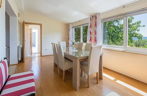 Sestanovac House | Nice home in Sestanovac