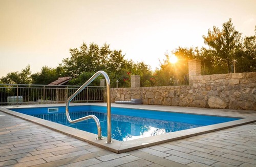 Kras Apartment | Nice newly renovated House near The smallest town in the world Hum