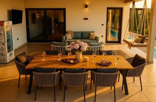 Strigova Villa | Novak Home