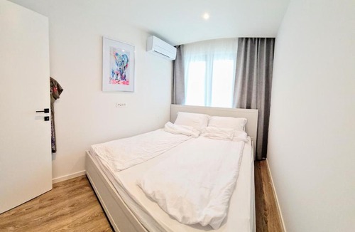 Dugis Apartment | Nydelig ny, betjent leilighet i Makarska