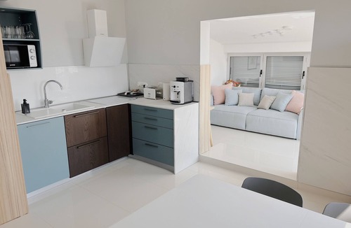 Zambratija Apartment | October in Luxury Sea-View Stay near Sandy Beach