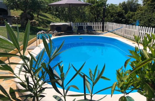 Ivanec House | Odisea Hill House - Modern Holiday Home with swimming pool, sauna, jacuzzi, WiFi and 2 bedrooms, near Varazdin