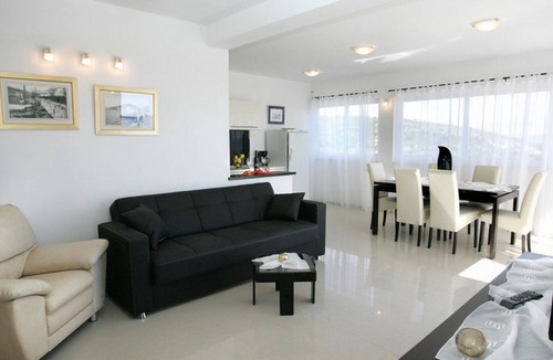 Okrug Gornji Villa | Okrug Gornji Luxurious Escape Villa with Pool - Five Bedroom Villa with Pool