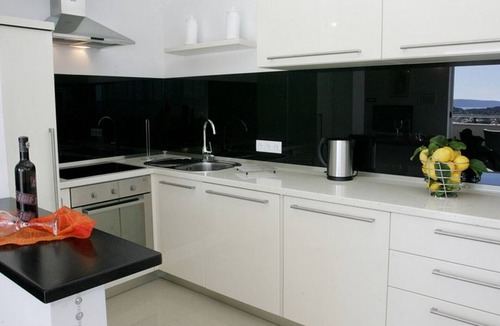 Okrug Gornji Villa | Okrug Gornji Luxurious Escape Villa with Pool - Five Bedroom Villa with Pool