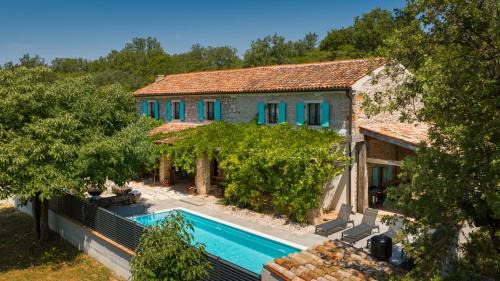 Vardica Villa | Old House Grota by Villas Guide