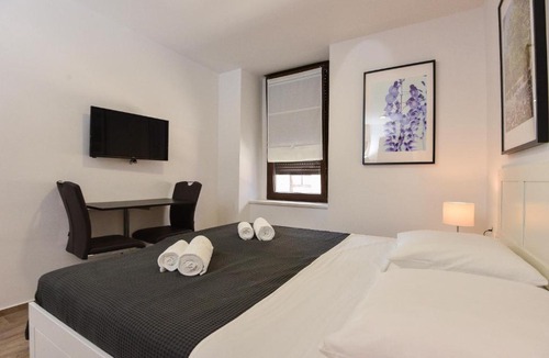 Pula Apartment | Old Town Rooms 1