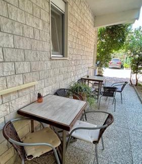 Omis Apartment | Omis apartment - near beach and town center, ground floor with small garden
