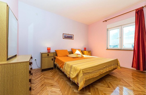 Municipality of Trogir Apartment | On a hill are these three tastefully furnished apartments with beautiful sea view (CDM360, CDM395 an