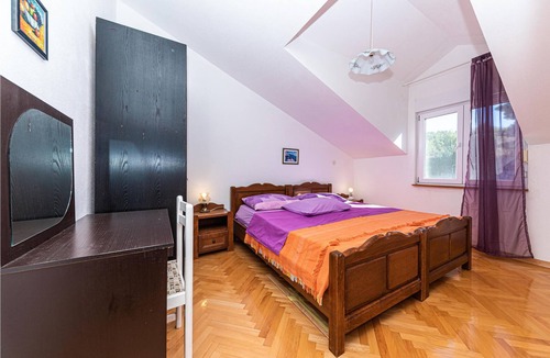 Municipality of Trogir Apartment | On a hill are these three tastefully furnished apartments with beautiful sea view (CDM360, CDM395 an