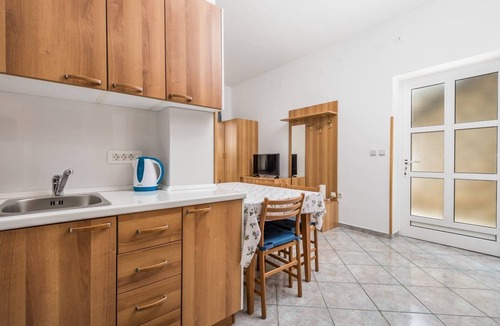 Obrs Apartment | One bedroom apartment with terrace and sea view Mošćenička Draga, Opatija (A-7766-c)