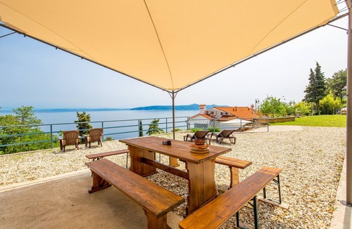 Obrs Apartment | One bedroom apartment with terrace and sea view Mošćenička Draga, Opatija (A-7766-d)