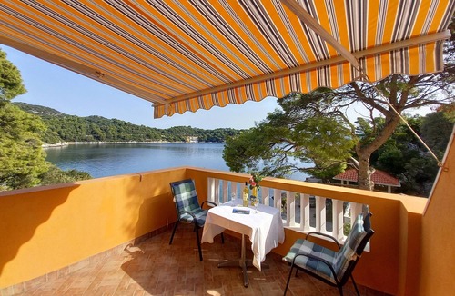 Sobra Apartment | One bedroom apartment near beach Sobra, Mljet (A-7531-c)