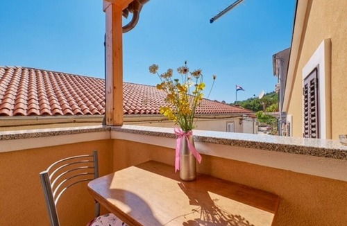 Martinscica Apartment | One bedroom apartment near beach Martinšćica, Cres (A-22582-a)