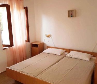 Povile Apartment | One-Bedroom Apartment Novi Vinodolski near Sea 7