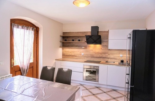 Crveni Vrh Apartment | One bedroom apartment with balcony and sea view Crveni Vrh, Umag (A-27181-a)