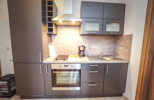 Crveni Vrh Apartment | One bedroom apartment with balcony and sea view Crveni Vrh, Umag (A-27181-b)