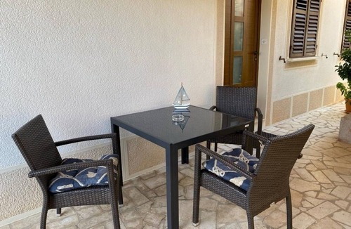 Cove Murtar Apartment | One bedroom apartment with terrace Mali Lošinj, Lošinj (A-7978-c)