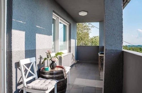 Sandrovac Apartment | One bedroom apartment with terrace Šandrovac, Bjelovarska (A-24354-a)