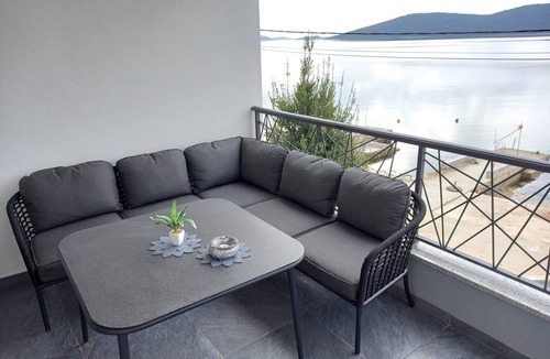 Molat Apartment | One bedroom apartment near beach Brgulje, Molat (A-22906-a)