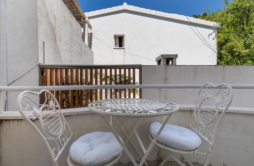 Drasnice Apartment | One bedroom apartment near beach Drašnice, Makarska (A-2670-c)