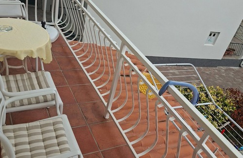 Drvenik Apartment | One bedroom apartment near beach Drvenik Donja vala (Makarska) (A-6658-c)