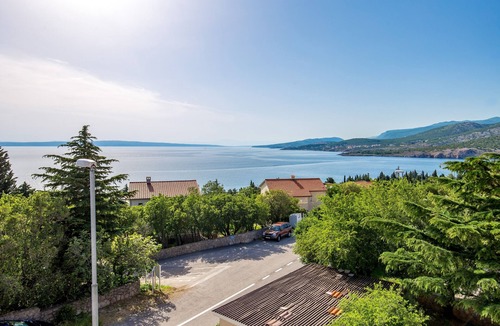Klenovica Apartment | One bedroom apartment with balcony and sea view Klenovica, Novi Vinodolski (A-5575-a)